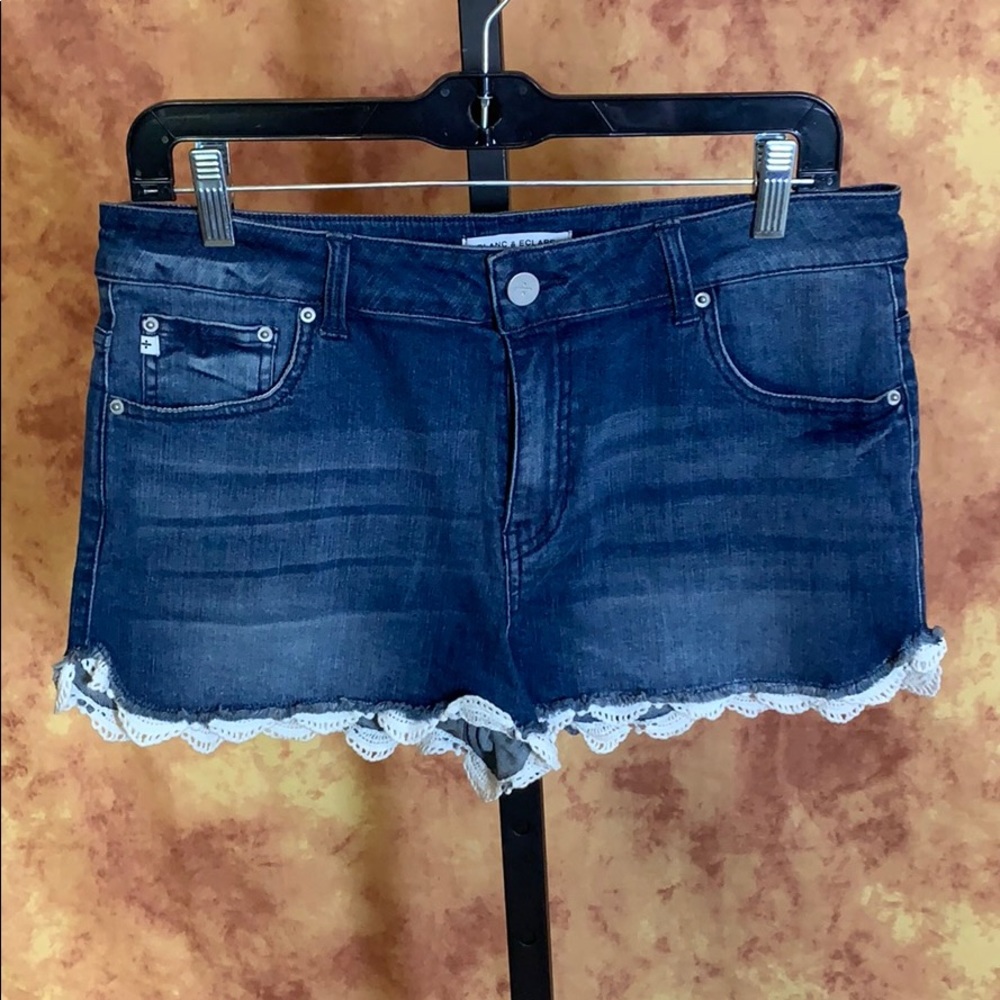 Blanc and Eclare Denim crochet hem shorts